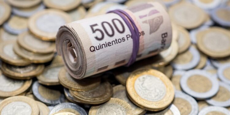 Coparmex propone aumento del salario mínimo de hasta 135.83 pesos en 2021