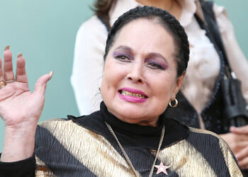 Reportan la muerte de Flor Silvestre a los 90 años