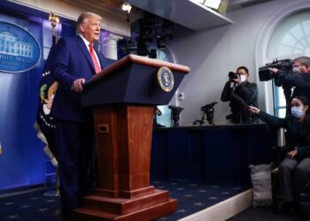 Último recurso: Trump pide a republicanos rechazar resultado de elección