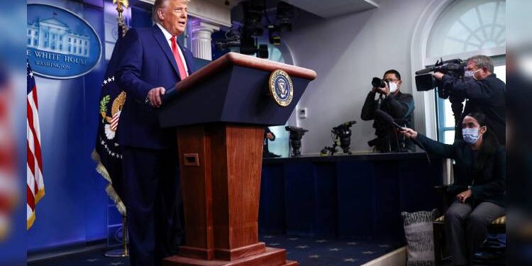 Último recurso: Trump pide a republicanos rechazar resultado de elección