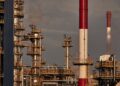 Demanda de petróleo seguirá bajando en 2020 y 2021, estima la OPEP