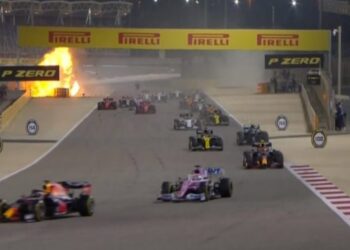 Romain Grosjean sufre espeluznante accidente en el GP de Bahrein