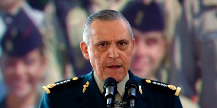 Fiscalía determinará si Cienfuegos es detenido o dejado en libertad: AMLO