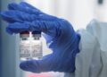 Primeras vacunas COVID-19 podrán aplicarse horas después de su aprobación en EEUU: autoridades