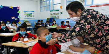 COVID-19 será considerado riesgo de trabajo para maestros en México: SEP