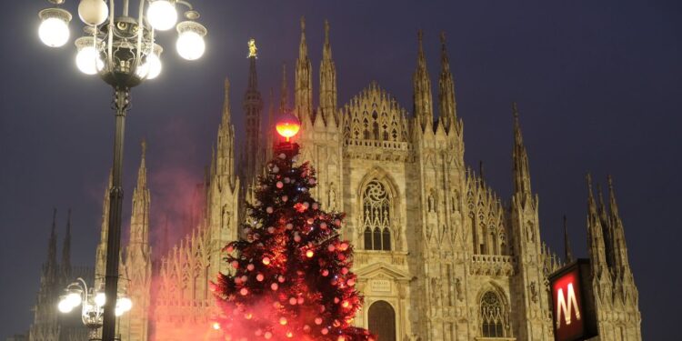 Italia anuncia confinamiento durante fiestas navideñas y será ‘zona roja’