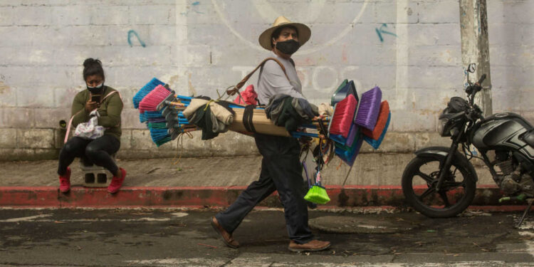 ONU alerta del estado de pandemia COVID-19 y desastre humanitario para  2021