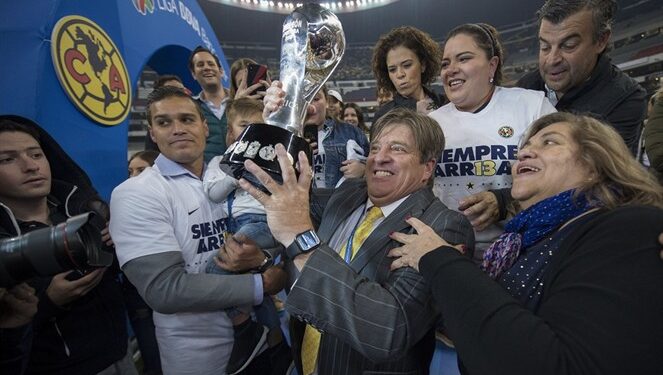 Miguel Herrera fuera del Club América
