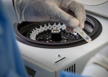 EU distribuye dosis de Pfizer