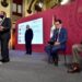 AMLO y empresarios acuerdan eliminar el insourcing