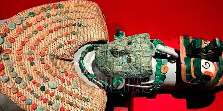 Identifican materiales de la máscara de la Reina Roja de Palenque
