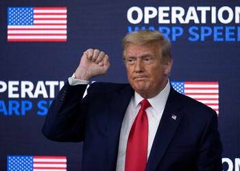 Trump promete intervenir en caso electoral de Texas ante Corte Suprema