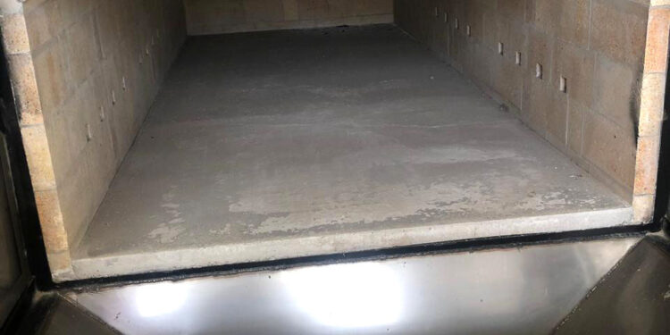 Horno crematorio municipal, listo para usarse