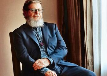 Gustavo Santaolalla: Me parece un buen desafío producir un disco de reguetón