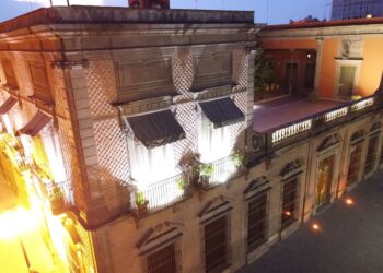 Expo-venta de artistas potosinos y potosinas