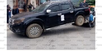 Fiscalía efectúo un cateo y recuperó camioneta robada en Tamazunchale