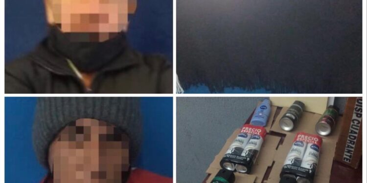 Detenidos por robar artículos en Aurrera Reforma