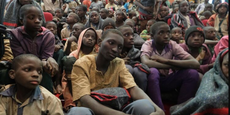 Frustran intento de secuestro de estudiantes en Nigeria