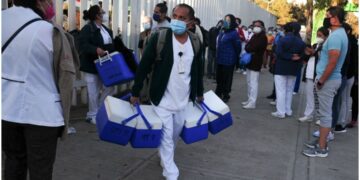 México registra 124 mil 897 muertos y 1 millón 413 mil 935 casos de COVID-19