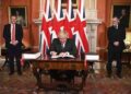 Unión Europea y Reino Unido rubrican los términos de su futura relación posbrexit