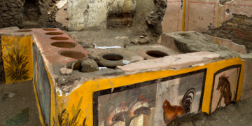 Descubren antigua tienda de comida callejera en Pompeya