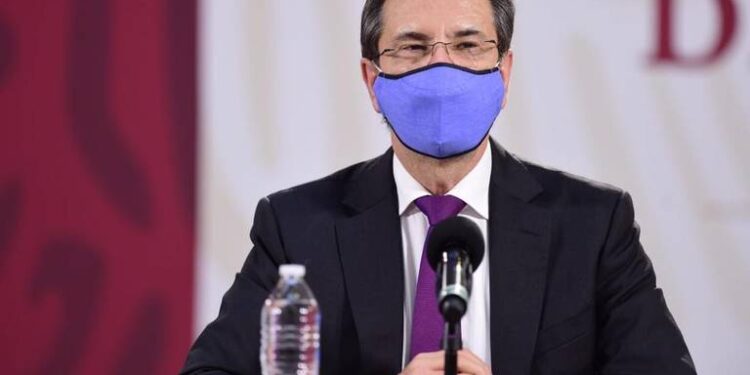 Esteban Moctezuma aclara qué pasará con las clases presenciales en México