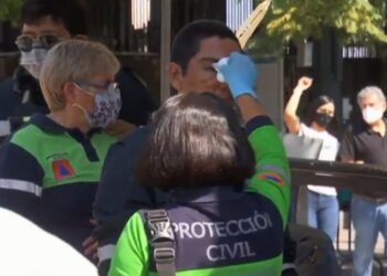 Peregrinos golpean a personal de Protección Civil en la Basílica de Guadalupe