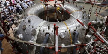 China pone en funcionamiento sol artificial’de nueva generación