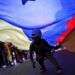 Abren centros de votación en Venezuela para elecciones legislativas pese acusaciones de fraude