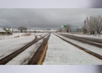 Nevadas en Chihuahua causan cierres carreteros