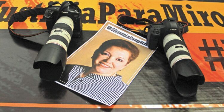 Vinculan a proceso al exalcalde de Chínipas por homicidio de Miroslava Breach