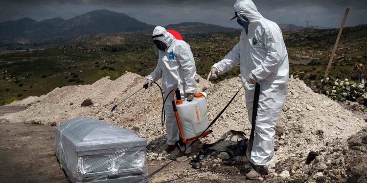 México llega a los 122 mil 855 muertos y a 1 millón 389 mil 439 casos de COVID-19