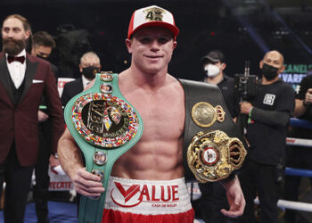 Saúl Canelo Álvarez se consagra como mejor púgil al vencer a Smith