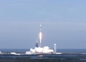 SpaceX lanza con éxito un Falcon 9 con carga para la Estación Espacial Internacional