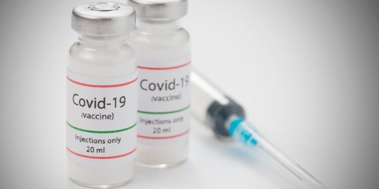 Cofepris analiza solicitud de Pfizer sobre vacuna COVID-19 en México, confirma Ebrard