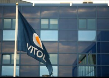 La 4T suspende negocios con Vitol