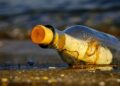 Hallan botella con un mensaje y tapones para los oídos en las Bermudas
