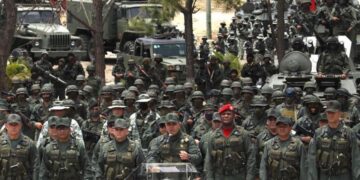 Oficiales iraníes y cubanos entrenan a militares en Venezuela