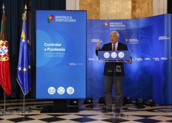 Portugal en confinamiento nacional por repunte de COVID-19