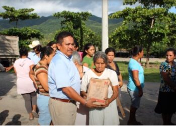 Sujetos armados asesinan al exalcalde de Aquila, Michoacán