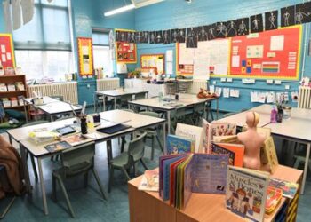 Reino Unido cerrará escuelas primarias de Londres