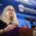 iden nomina a Rachel Levine, mujer transgénero para Subsecretaría de Salud