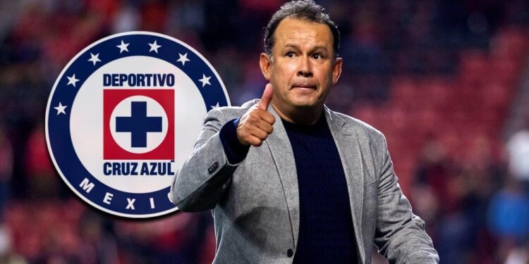 Juan Reynoso es el nuevo director técnico de Cruz Azul