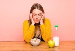 Los alimentos que empeoran o mejoran la migraña
