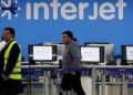 Trabajadores de Interjet amenazan con irse a huelga por falta de pago