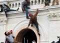 FBI ofrece 50 mil dólares por información de quienes colocaron artefactos explosivos en Washington