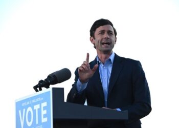 El demócrata Ossoff reivindica victoria en elección del Senado de Georgia