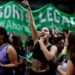 Presidente de Argentina promulga ley del aborto electivo