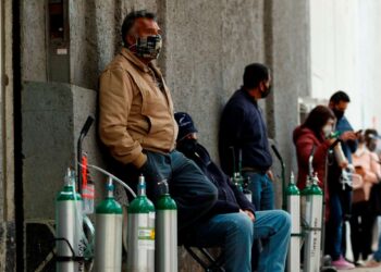 México llega a los 136 mil 917 muertos y a 1 millón 571 mil 901 casos de COVID-19