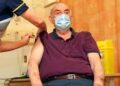 Reino Unido, primer país del mundo en aplicar vacuna covid-19 de AstraZeneca